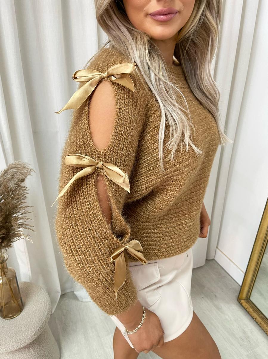 Cut Out Tie Bow Sleeve Detail Chunky Knitted Top