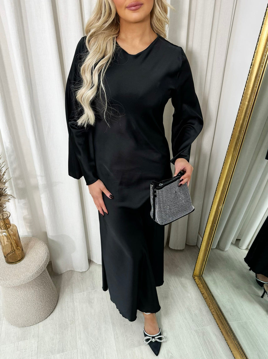 Bell Long Sleeve Maxi Dress