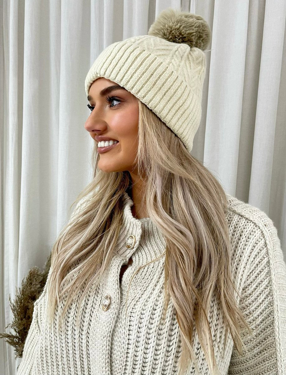 Chunky Knit Fur Pom Beanie Hat