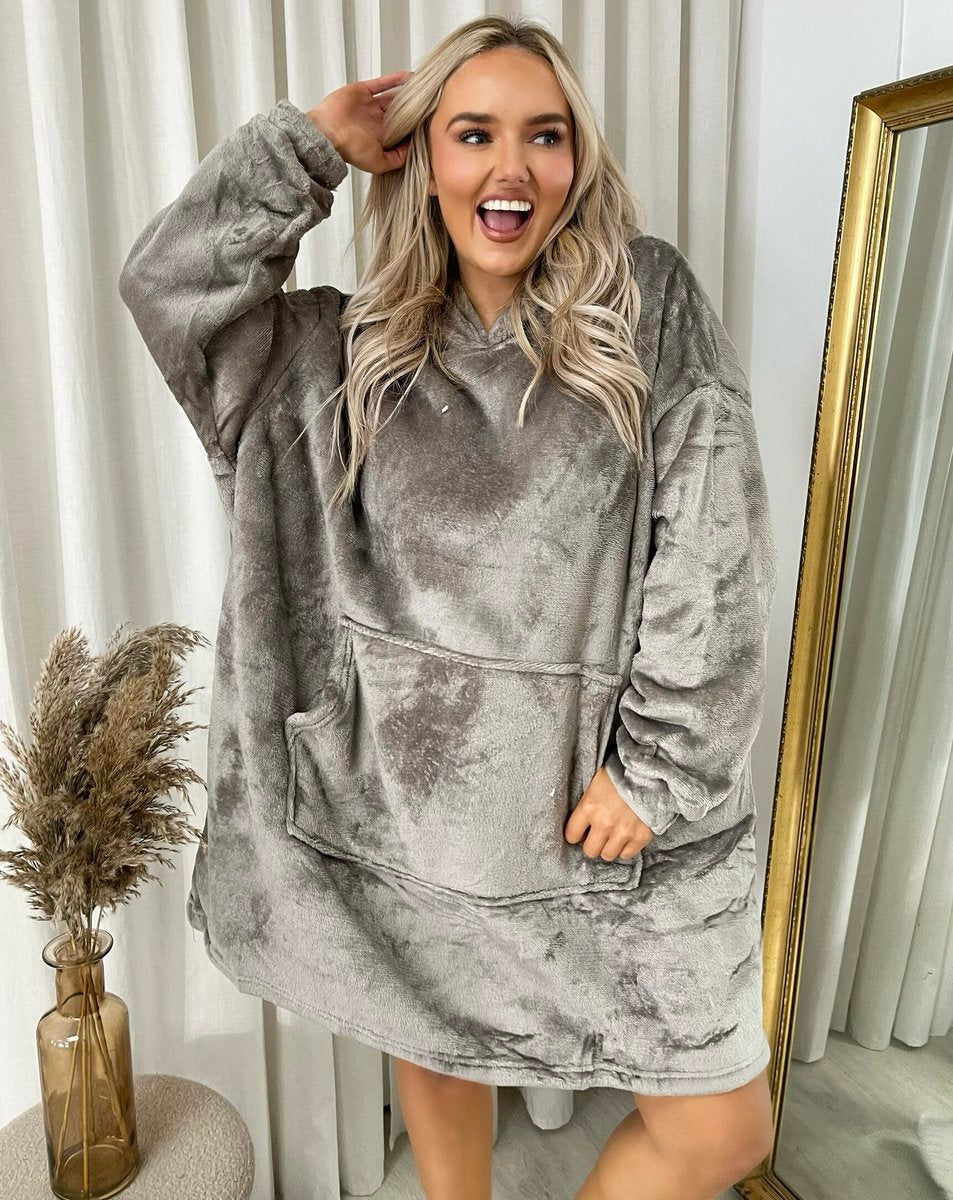 Oversized Fluffy Winter Blanket Hoodie