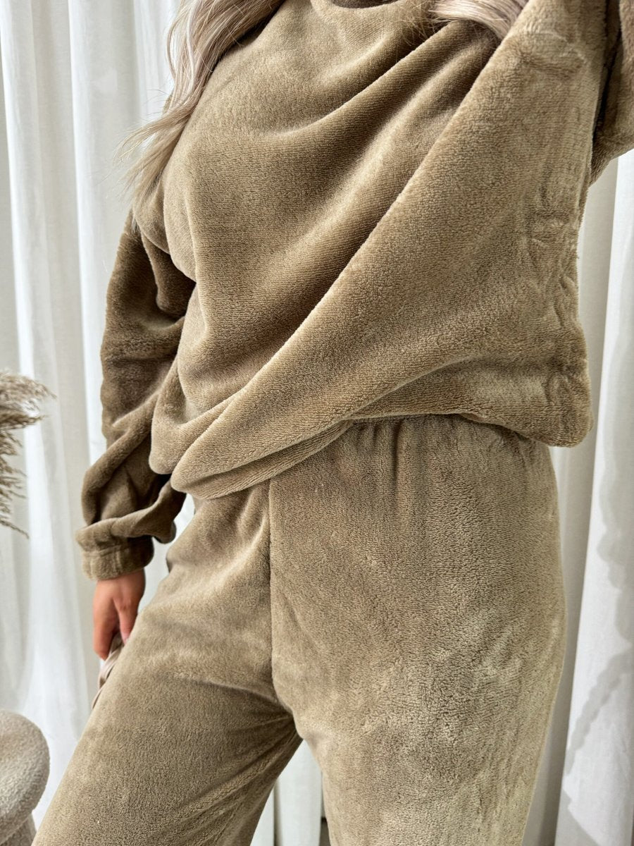 Velvet Long Sleeve Loose Top and Jogger Loungewear Co-ord Set